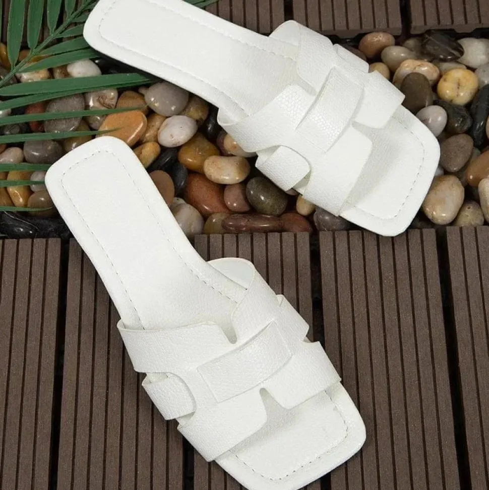 Claquettes blanches pour femme