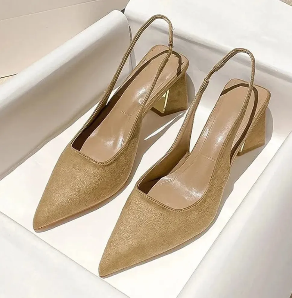 Escarpins beiges slingback