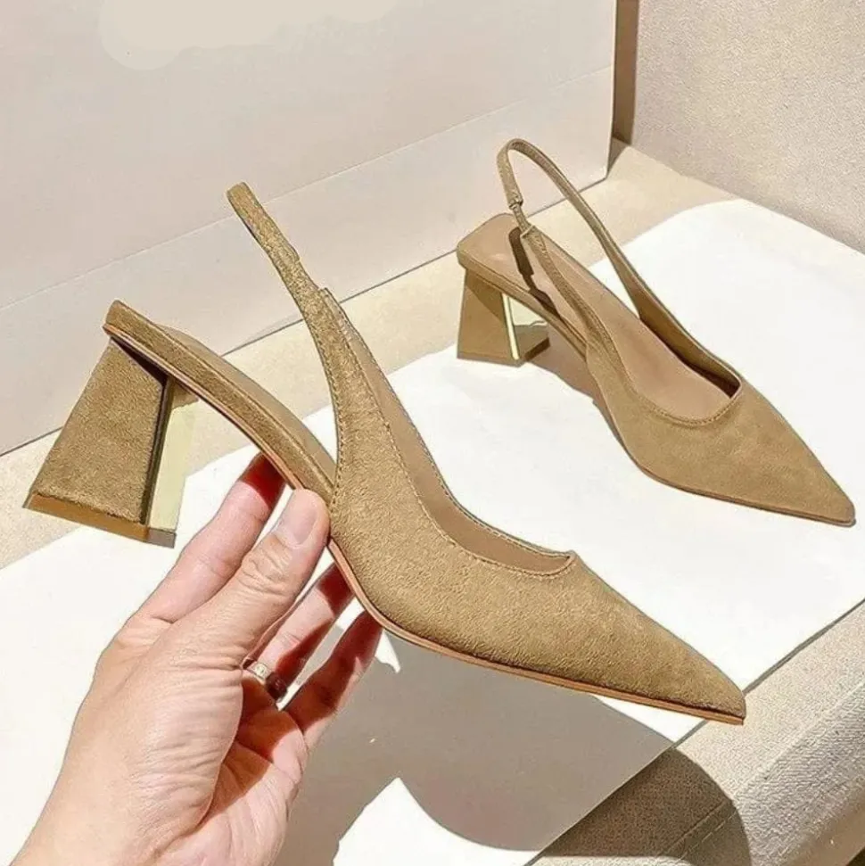 Escarpins beiges slingback