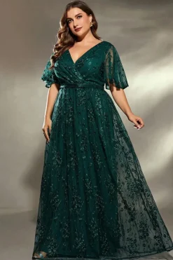 Robe amincissante verte pour mariage femme ronde
