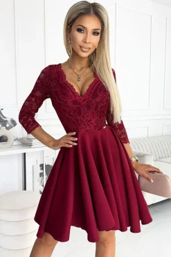 Robe asymétrique bordeaux haut en dentelle