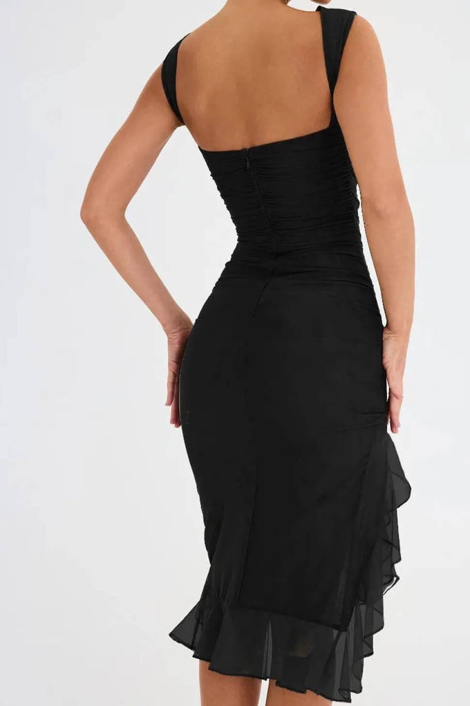 Robe asymétrique drappée élégante