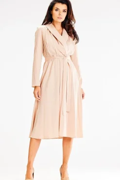 Robe beige habillée