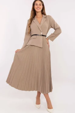 Robe beige plissée midi chic manches longues