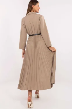 Robe beige plissée midi chic manches longues