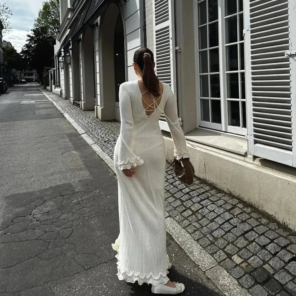 Robe blanche chic longue manches longues
