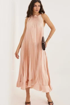 Robe bohème plissée fluide sans manches rose poudré