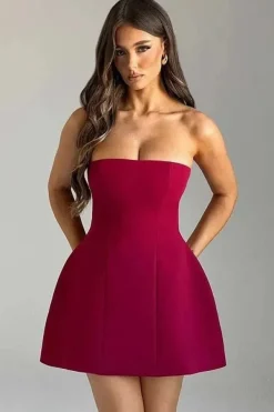 Robe bustier courte chic évasée