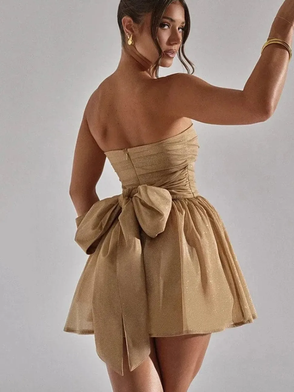 Robe bustier courte à paillette