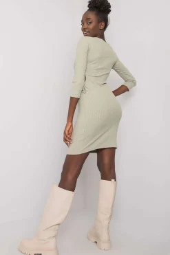 Robe casual beige courte moulante manches longues