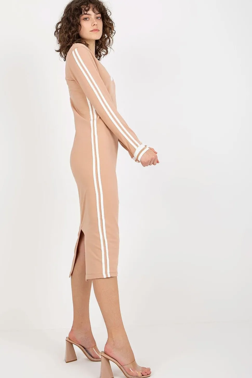 Robe casual beige mi-longue chic