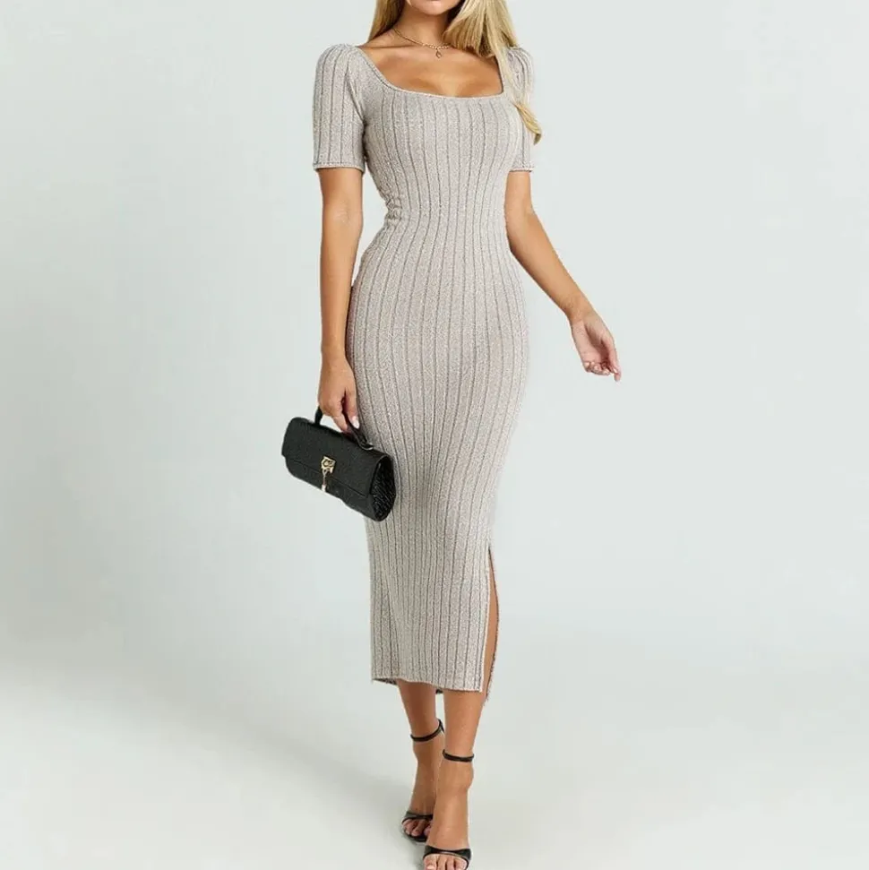 Robe casual beige moulante manches courtes