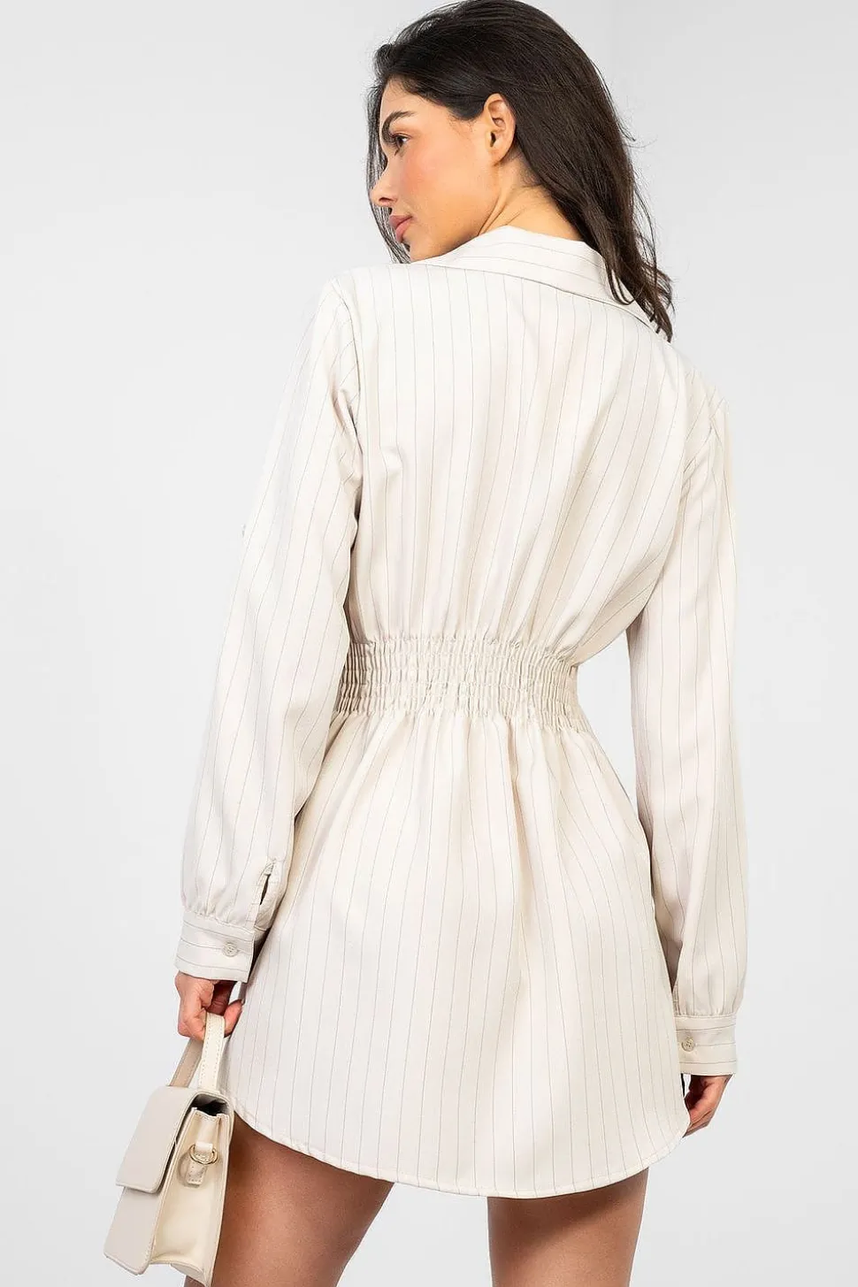 Robe chemise beige rayée manches longues