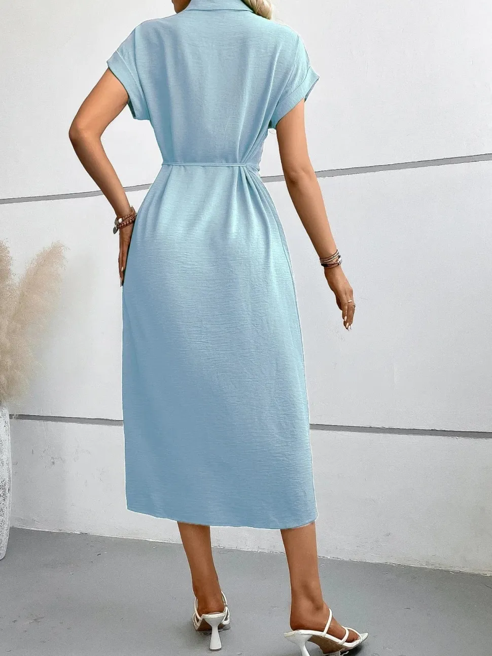 Robe chemise midi manches courtes
