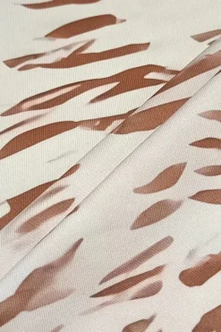 Robe courte moulante à motif léopard