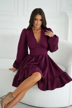Robe courte évasée manches longues