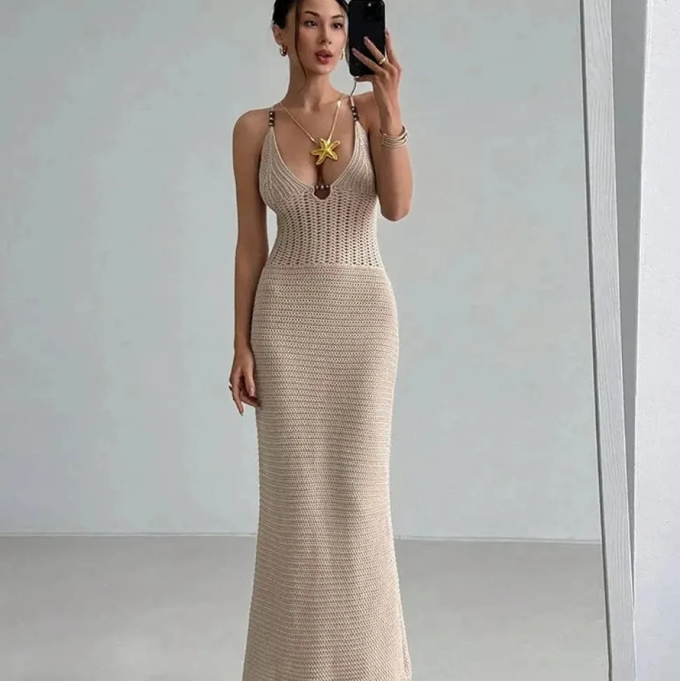 Robe crochet longue beige moulante