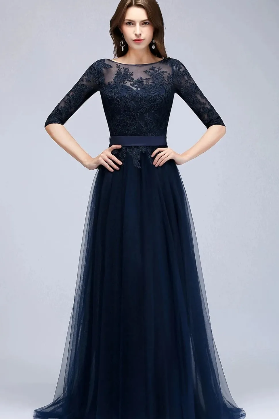 Robe de bal bleue longue en dentelle