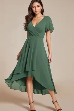 Robe de cocktail asymétrique verte