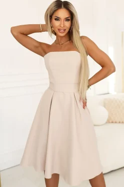 Robe de cocktail beige bustier évasée