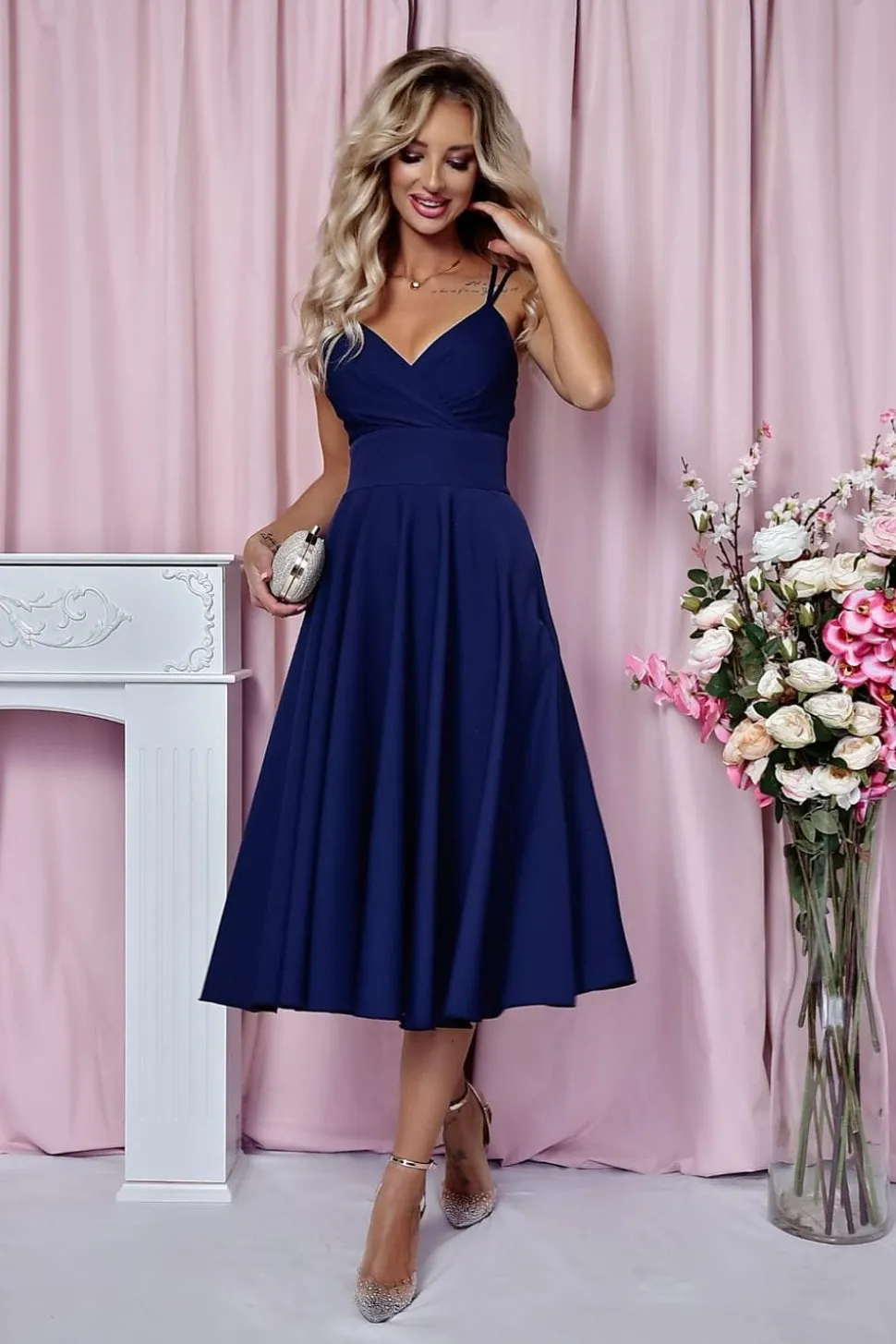 Robe de cocktail bleue midi trapèze