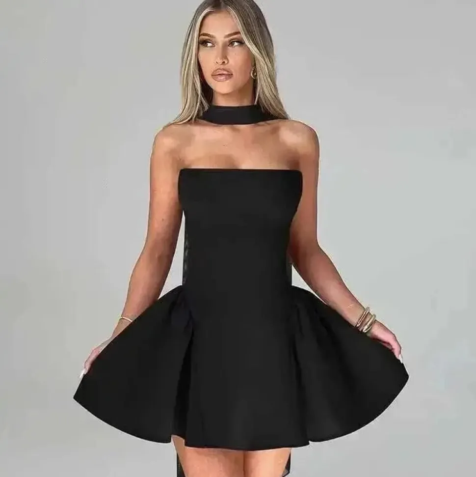 Robe de cocktail bustier courte évasée