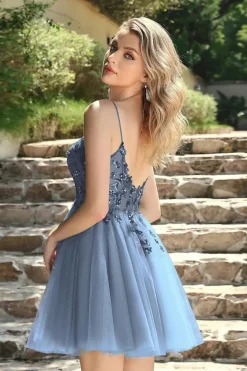 Robe de cocktail chic courte évasée