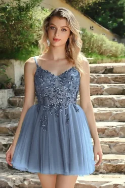 Robe de cocktail chic courte évasée