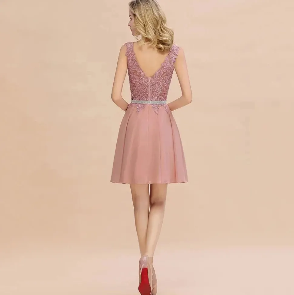 Robe de cocktail chic haut dentelle sans manches