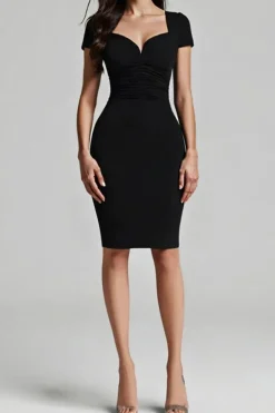 Robe de cocktail chic noire manches courtes