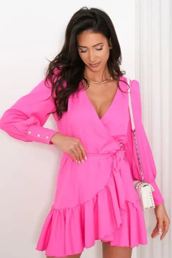 Robe de cocktail courte avec manches longues bouffantes