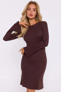 Robe de cocktail courte à poignets évasés et manches longues