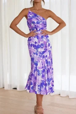 Robe de cocktail fleurie à une épaule