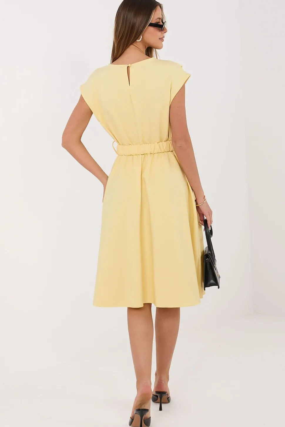 Robe de cocktail jaune évasée