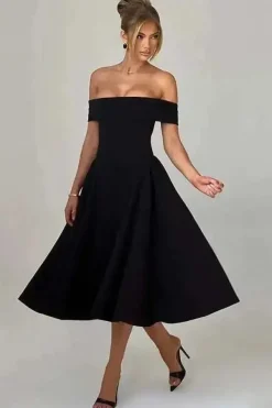Robe de cocktail midi évasée col bardot