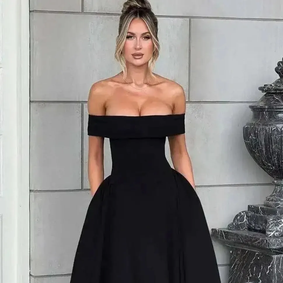 Robe de cocktail midi évasée col bardot