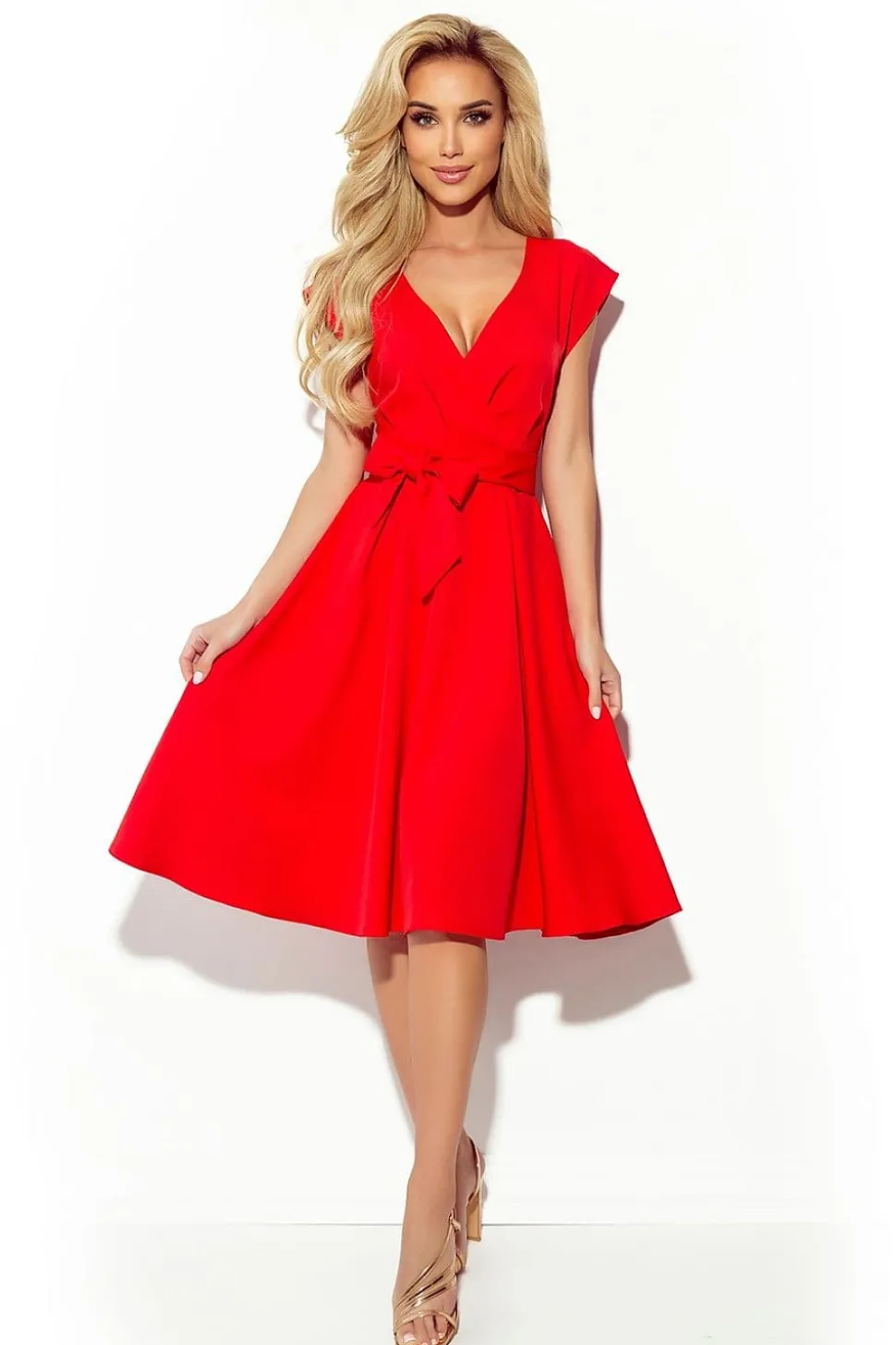 Robe de cocktail rouge courte évasée