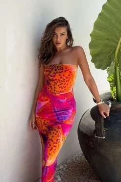Robe de cocktail sexy longue épaules dénudées
