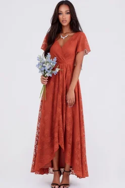 Robe de cocktail terracota en dentelle
