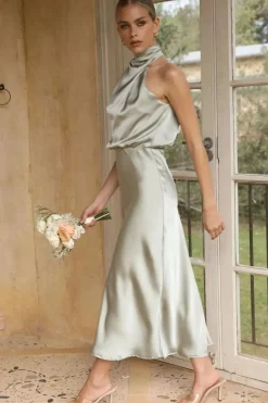 Robe demoiselle d'honneur chic midi