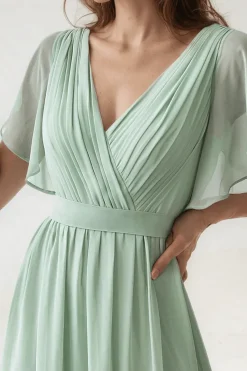 Robe demoiselle d'honneur vert sauge manches à volants