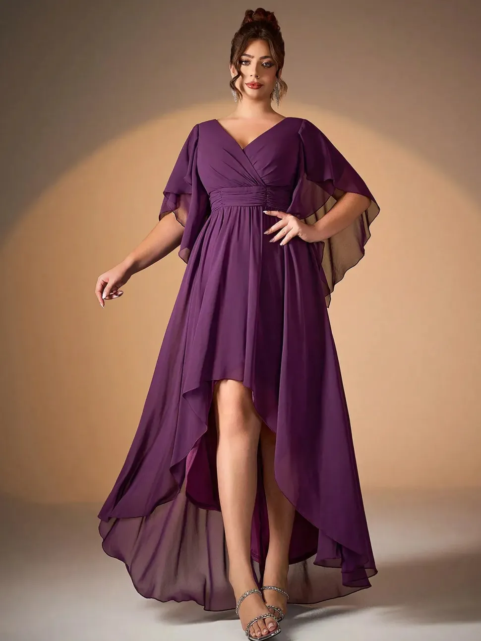 Robe demoiselle d'honneur violette asymétrique fluide