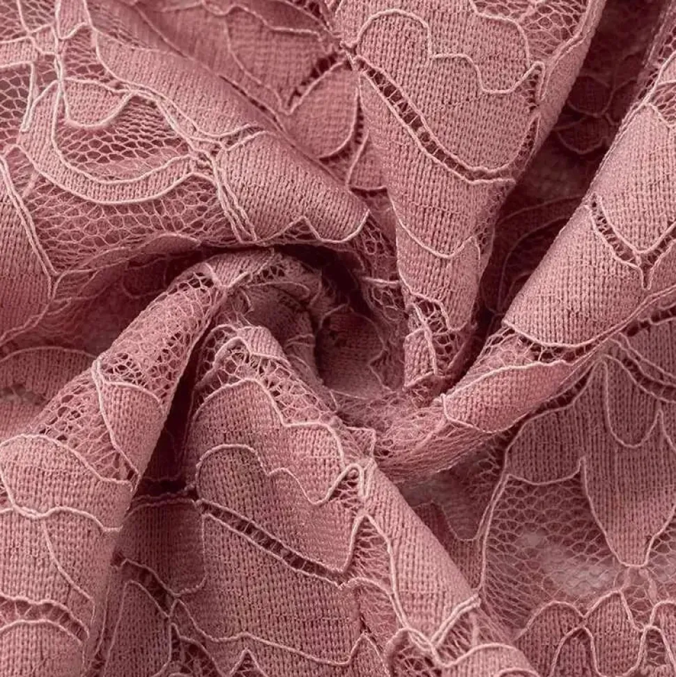 Robe de plage en dentelle courte manches longues