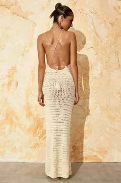 Robe de plage longue en maille bretelles fines