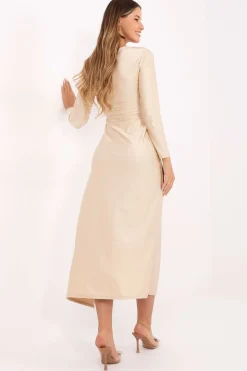 Robe de soirée beige fendue manches longues