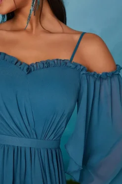Robe de soirée bleue asymétrique à manches fluides