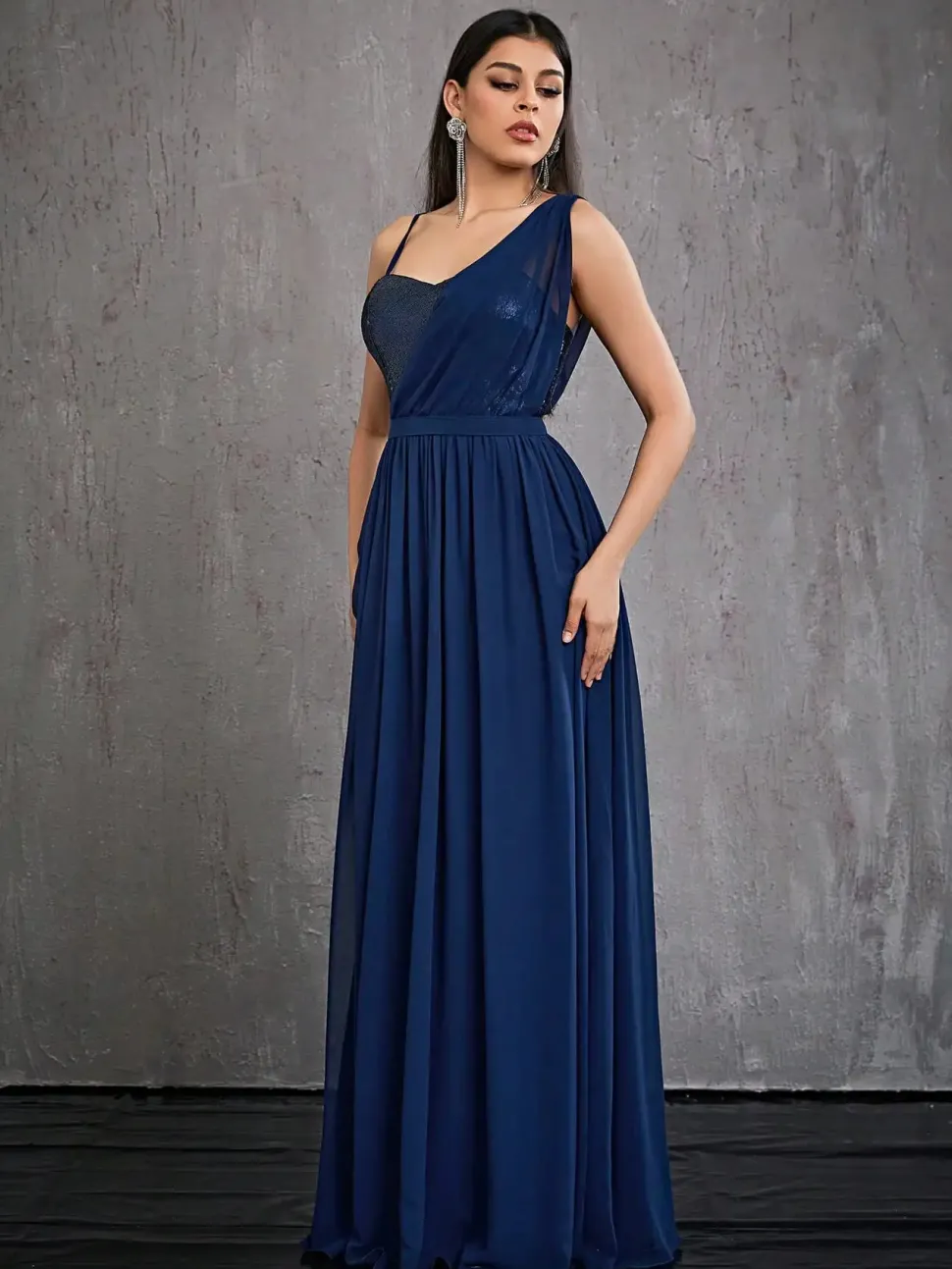 Robe de soirée bleue marine longue haut à paillettes