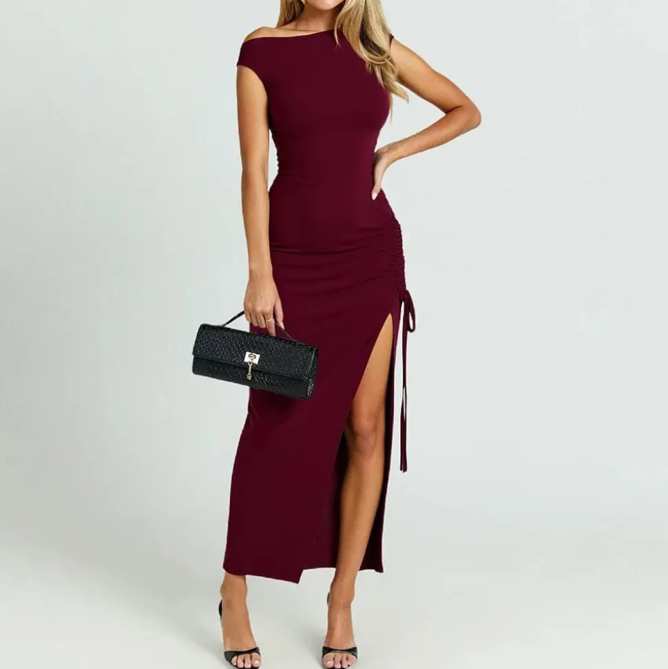Robe de soirée bordeaux fendue moulante