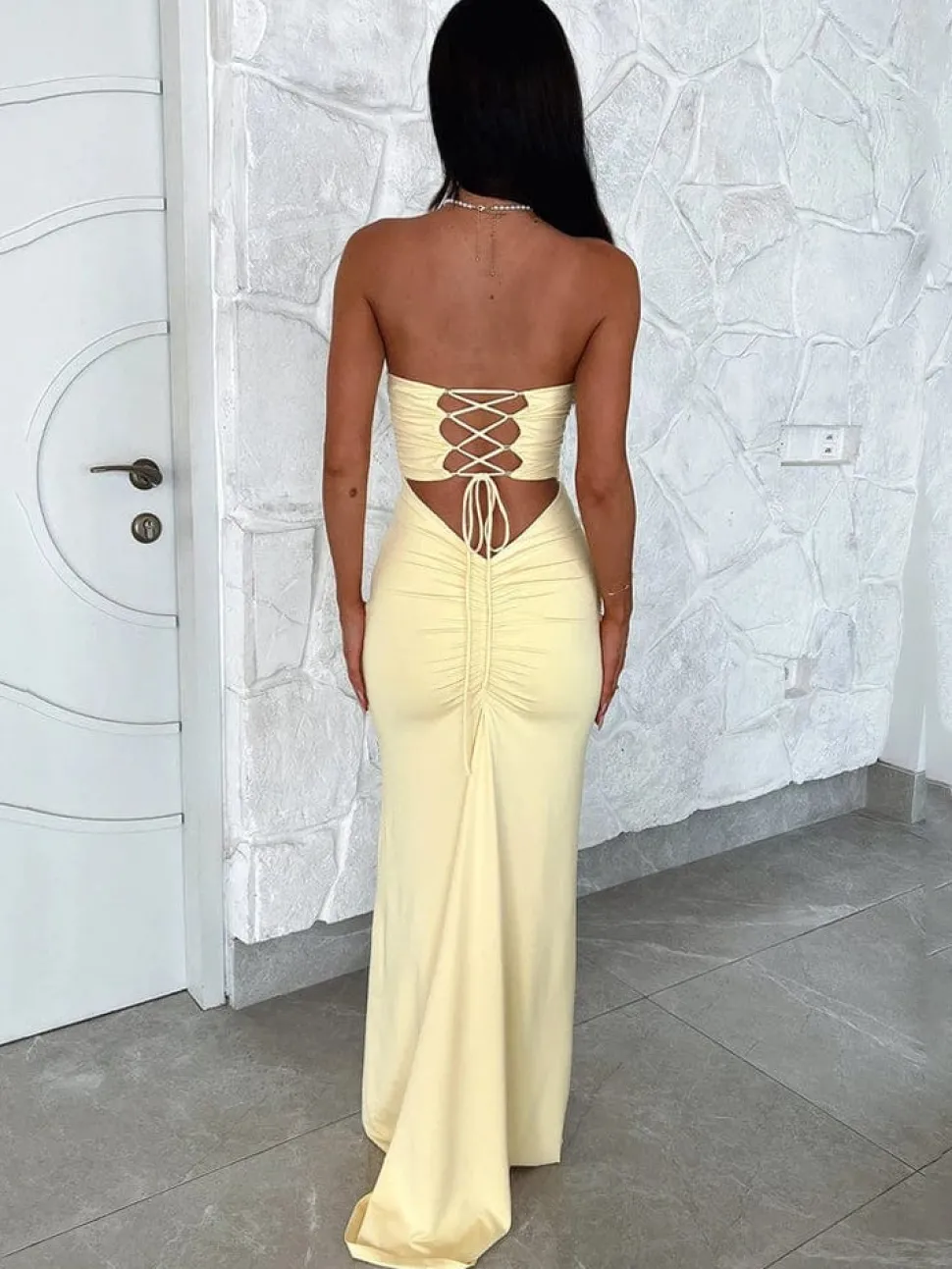 Robe de soirée chic dos nu