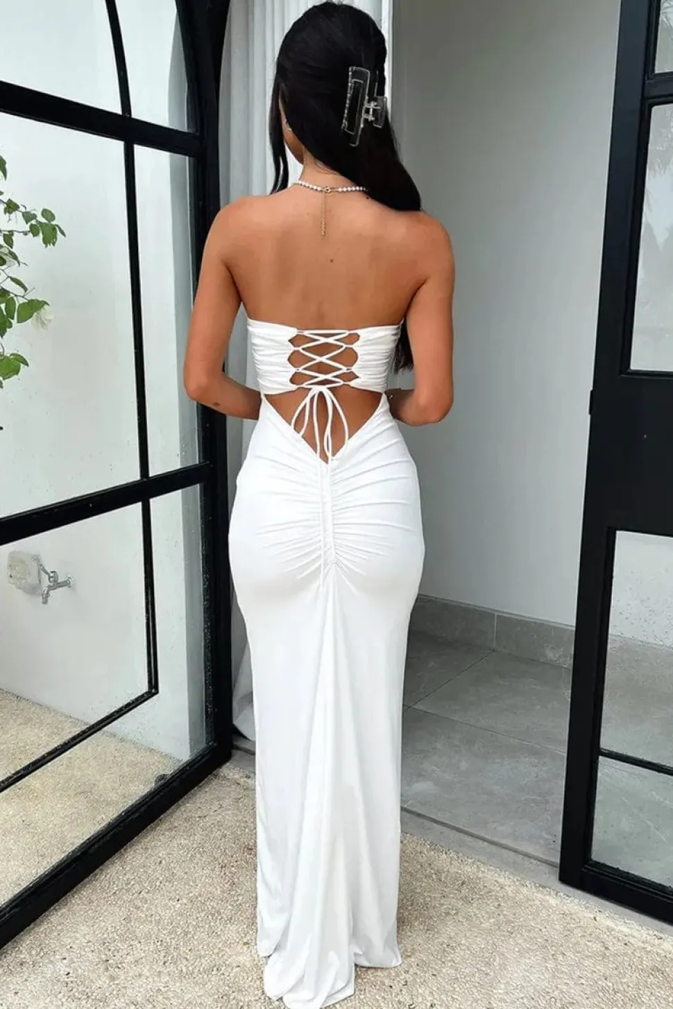 Robe de soirée chic dos nu